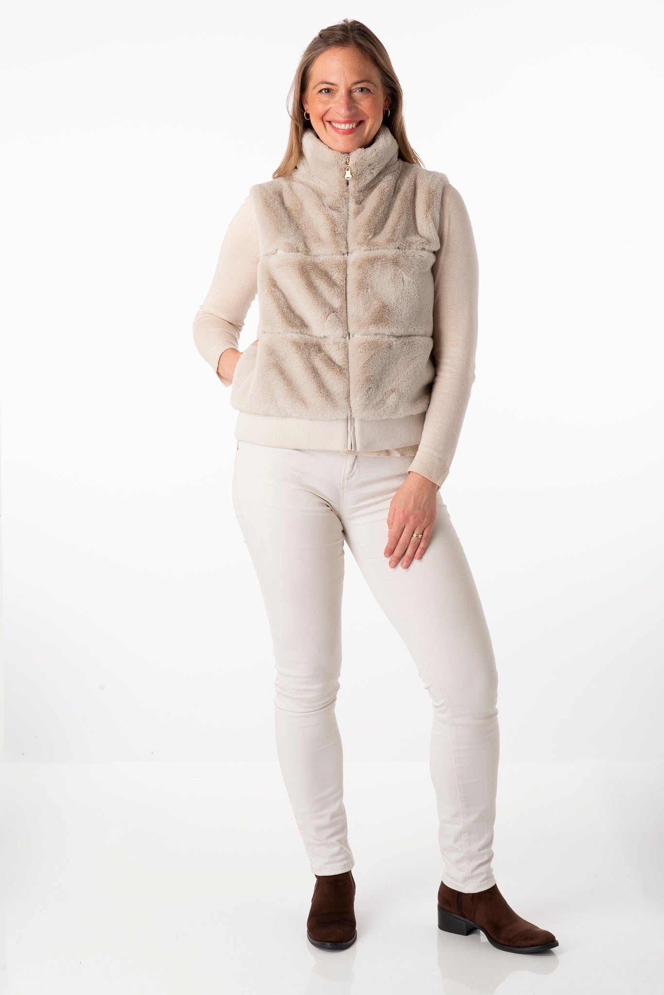 Valeria Beige - PRE ORDER