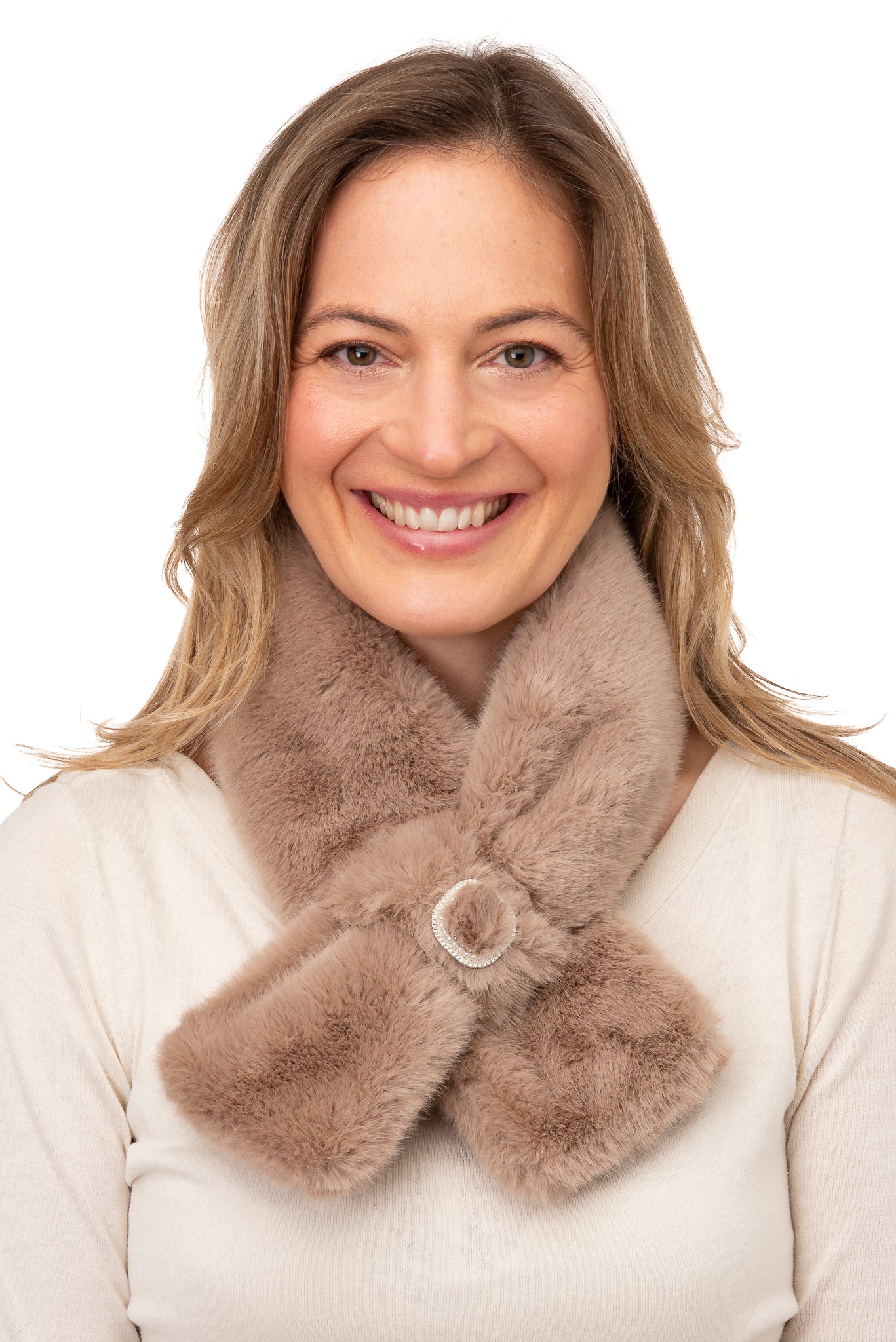 Monica FB46 -Mocha Faux fur tippet with pearl and diamante brooch detail